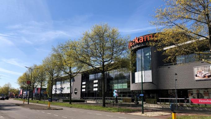 winkelcomplex aan de Einsteinstraat in Veenendaal 